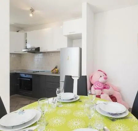 Hana's Eyes * Hvar Town