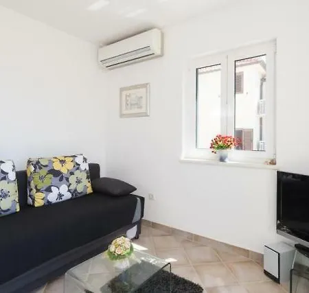 Hana's Eyes Hvar Town