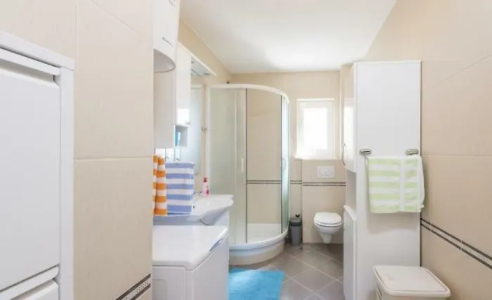 Hana's Eyes * Hvar Town